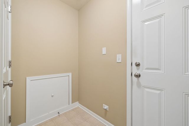 0N083 Vermont Court, Winfield, IL 60190