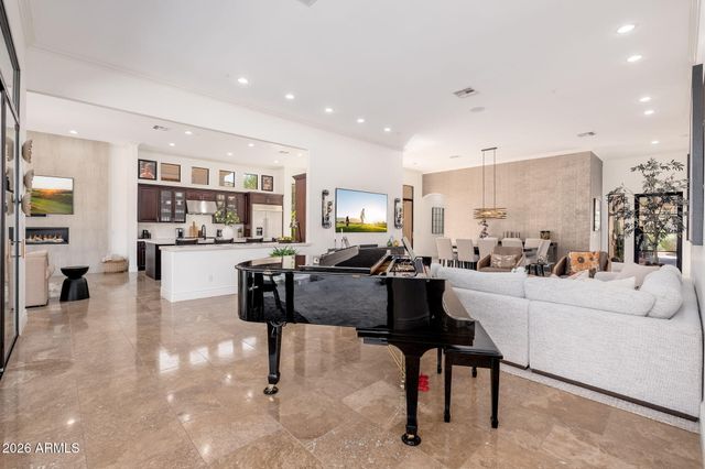 8146 E WINGSPAN Way, Scottsdale, AZ 85255