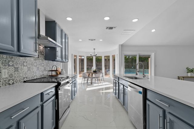 4412 Diamond Loch N, North Richland Hills, TX 76180