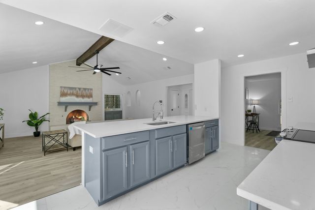 4412 Diamond Loch N, North Richland Hills, TX 76180