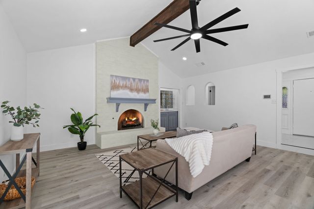 4412 Diamond Loch N, North Richland Hills, TX 76180