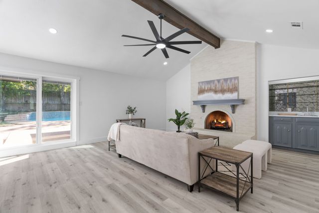 4412 Diamond Loch N, North Richland Hills, TX 76180