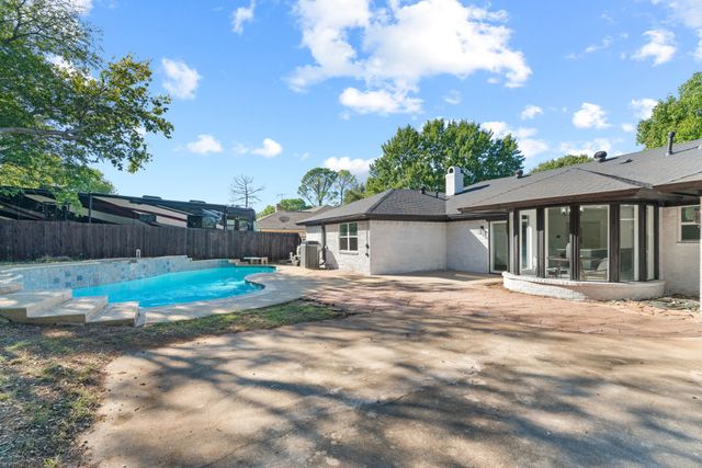 4412 Diamond Loch N, North Richland Hills, TX 76180