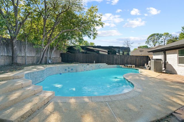 4412 Diamond Loch N, North Richland Hills, TX 76180