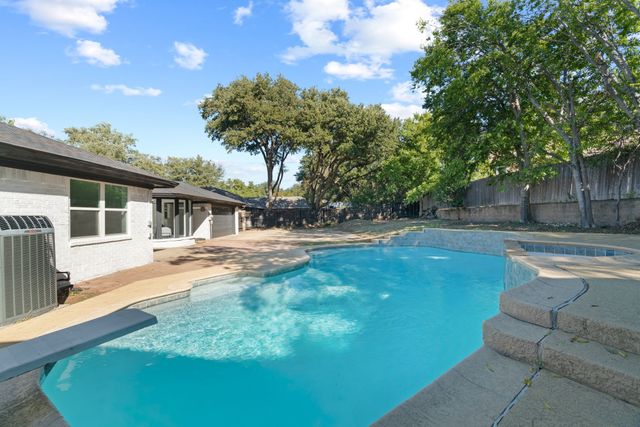 4412 Diamond Loch N, North Richland Hills, TX 76180