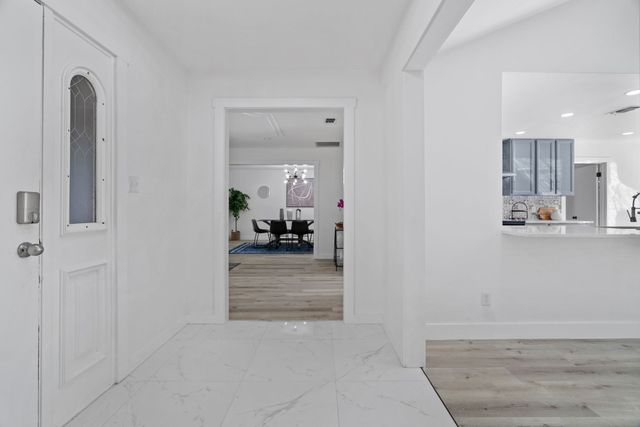 4412 Diamond Loch N, North Richland Hills, TX 76180