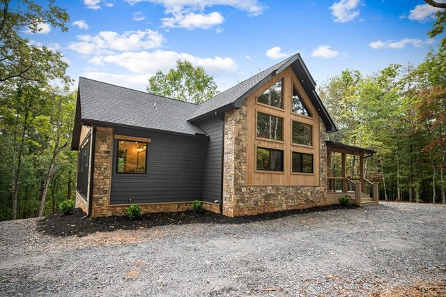 164 Brook Lane, Mineral Bluff, GA 30559