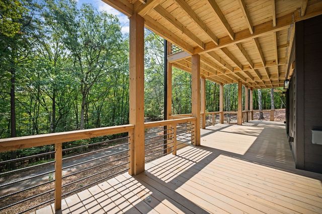 164 Brook Lane, Mineral Bluff, GA 30559