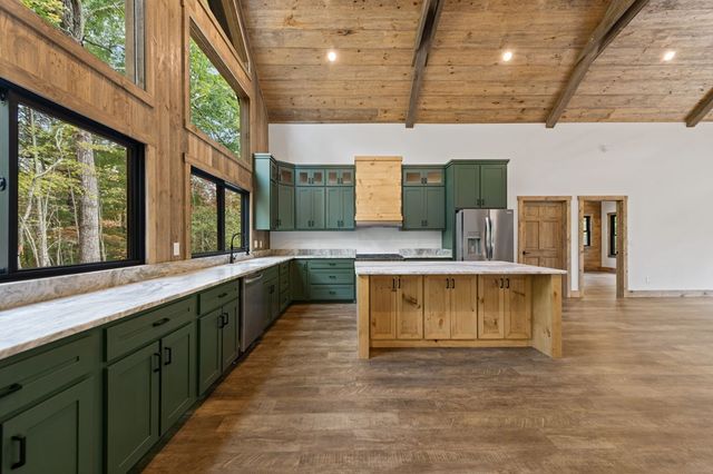 164 Brook Lane, Mineral Bluff, GA 30559