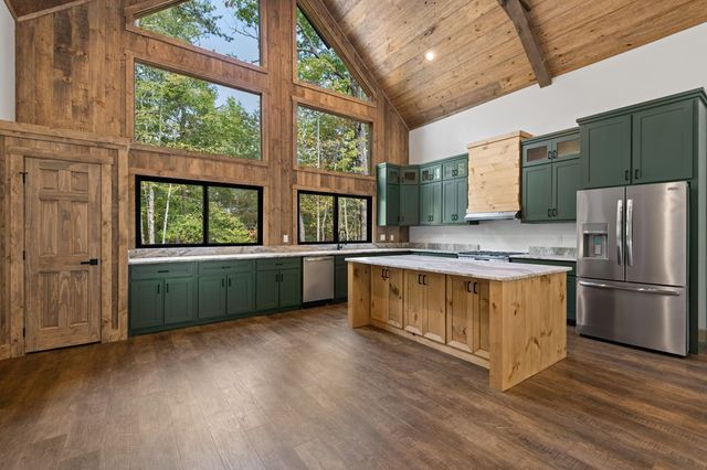 164 Brook Lane, Mineral Bluff, GA 30559