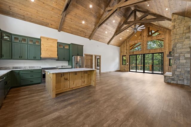 164 Brook Lane, Mineral Bluff, GA 30559