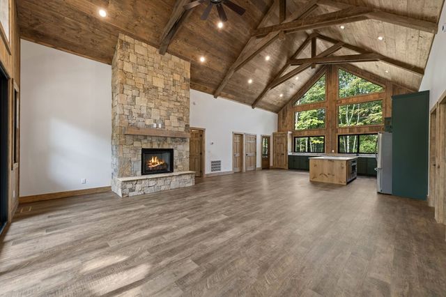 164 Brook Lane, Mineral Bluff, GA 30559