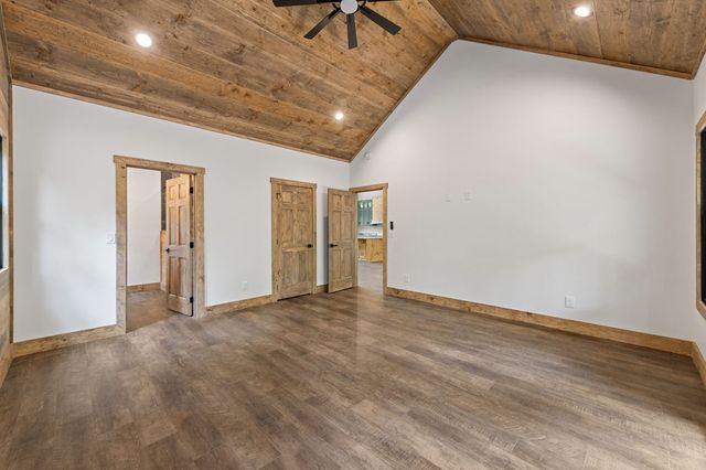 164 Brook Lane, Mineral Bluff, GA 30559