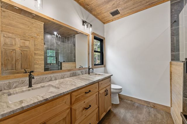 164 Brook Lane, Mineral Bluff, GA 30559