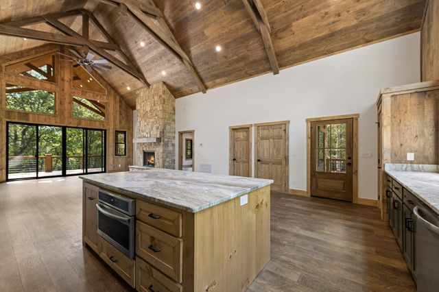 164 Brook Lane, Mineral Bluff, GA 30559