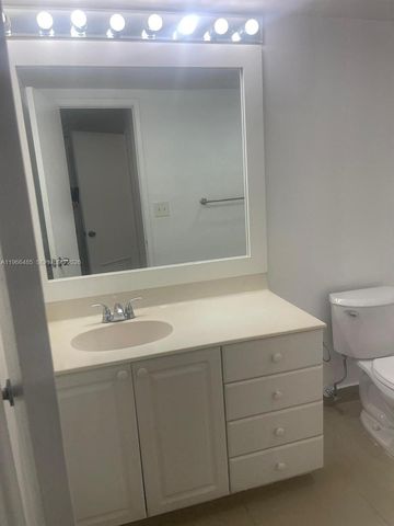 19390 Collins Avenue 123, Sunny Isles Beach, FL 33160