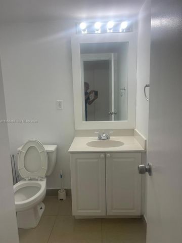 19390 Collins Avenue 123, Sunny Isles Beach, FL 33160