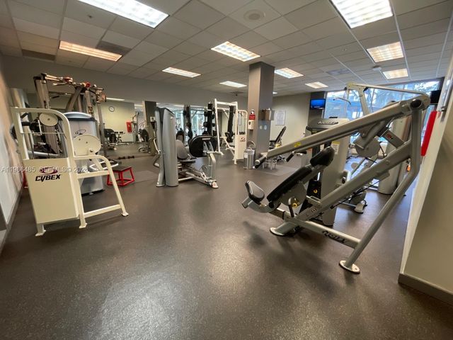 19390 Collins Avenue 123, Sunny Isles Beach, FL 33160