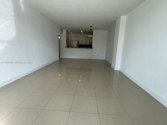 19390 Collins Avenue 123, Sunny Isles Beach, FL 33160
