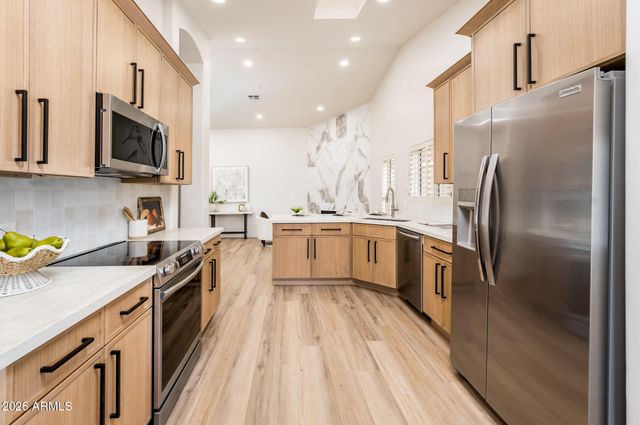 1033 E HEARNE Way, Gilbert, AZ 85234