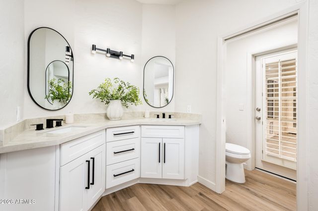 1033 E HEARNE Way, Gilbert, AZ 85234