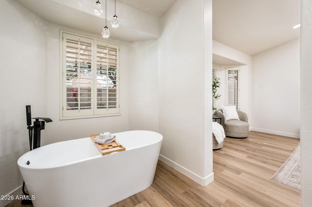 1033 E HEARNE Way, Gilbert, AZ 85234