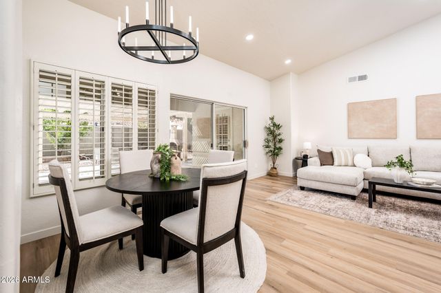 1033 E HEARNE Way, Gilbert, AZ 85234