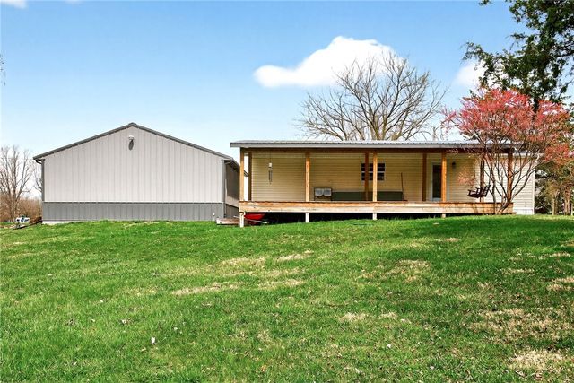 312 E Pike Street, Christiansburg, OH 45389