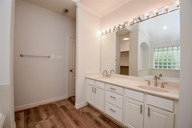 3134 Old Masters Drive, Sugar Land, TX 77479