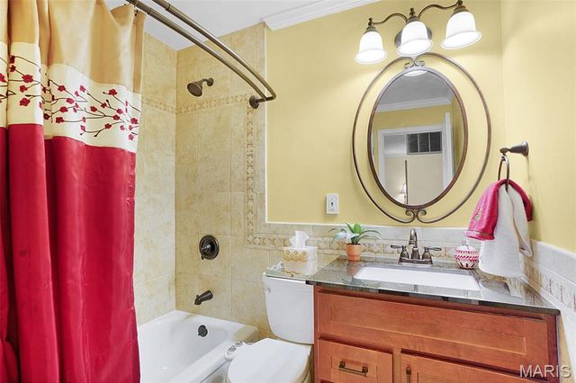 1716 Dover Trace Drive, Fenton, MO 63026