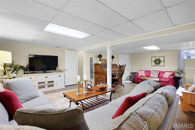 1716 Dover Trace Drive, Fenton, MO 63026