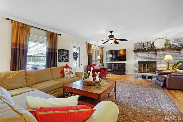 1716 Dover Trace Drive, Fenton, MO 63026