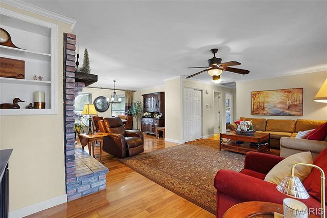 1716 Dover Trace Drive, Fenton, MO 63026