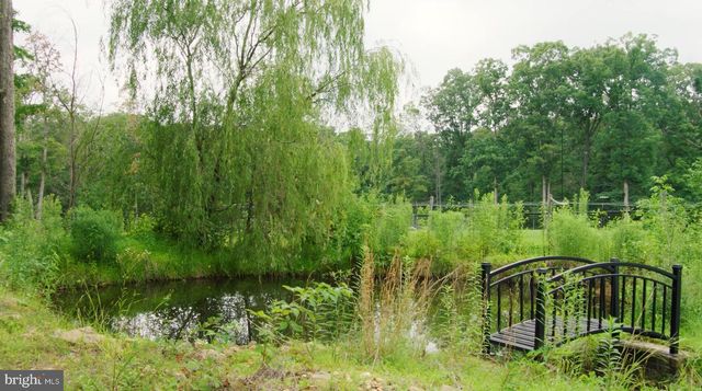 5848 DOYLE RD, Clifton, VA 20124
