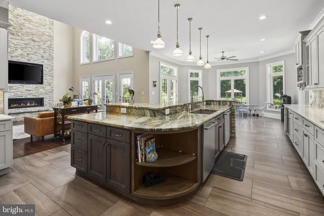 5848 DOYLE RD, Clifton, VA 20124