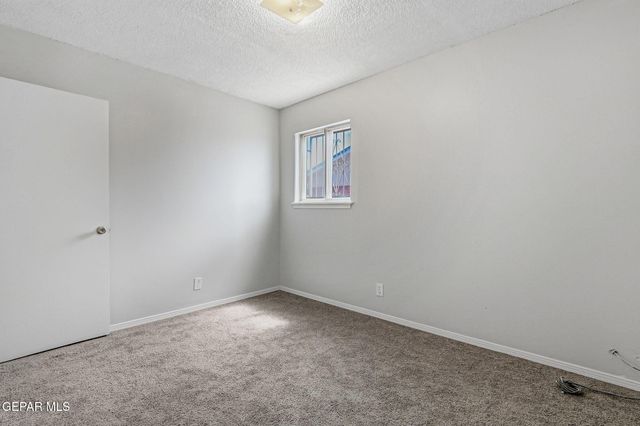 4901 DEBEERS Drive, El Paso, TX 79924