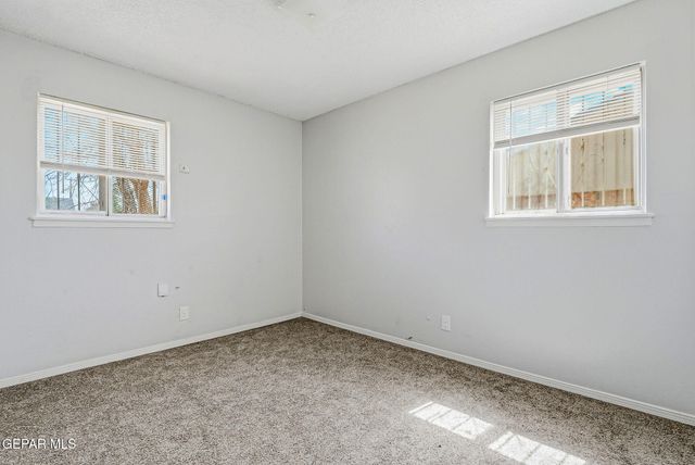 4901 DEBEERS Drive, El Paso, TX 79924