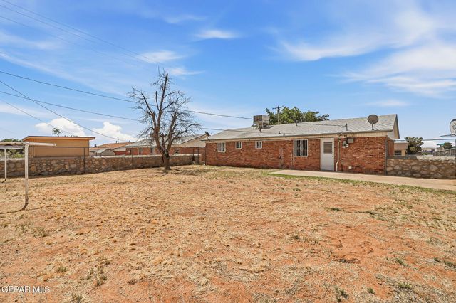 4901 DEBEERS Drive, El Paso, TX 79924