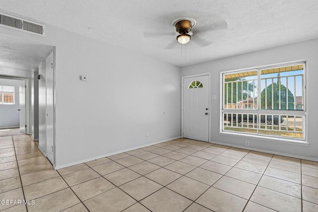 4901 DEBEERS Drive, El Paso, TX 79924
