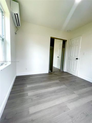 1004 SW 24th Avenue, Fort Lauderdale, FL 33312