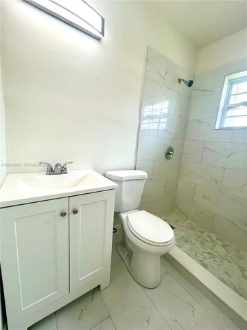 1004 SW 24th Avenue, Fort Lauderdale, FL 33312