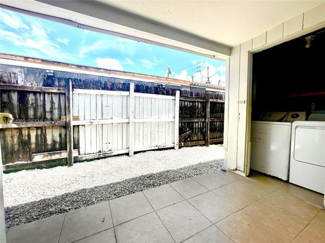 1004 SW 24th Avenue, Fort Lauderdale, FL 33312