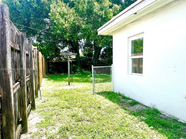 1004 SW 24th Avenue, Fort Lauderdale, FL 33312