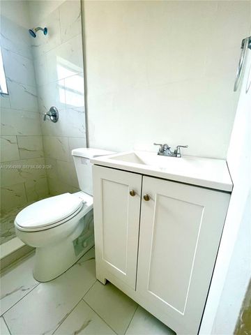 1004 SW 24th Avenue, Fort Lauderdale, FL 33312