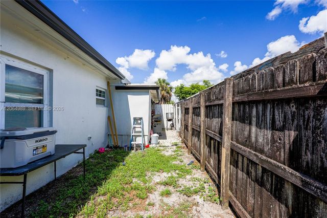 1004 SW 24th Avenue, Fort Lauderdale, FL 33312