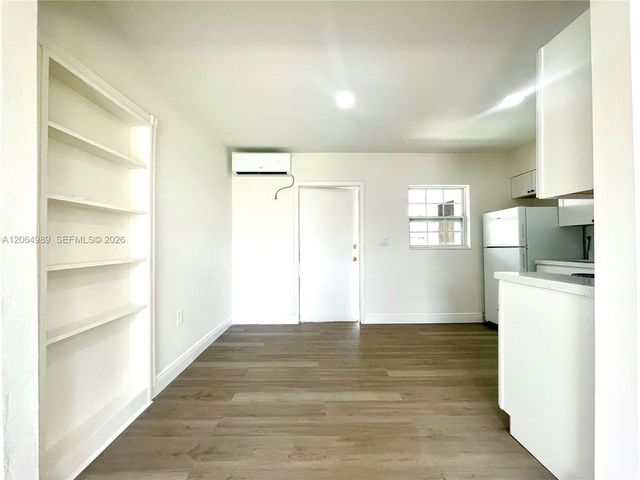 1004 SW 24th Avenue, Fort Lauderdale, FL 33312