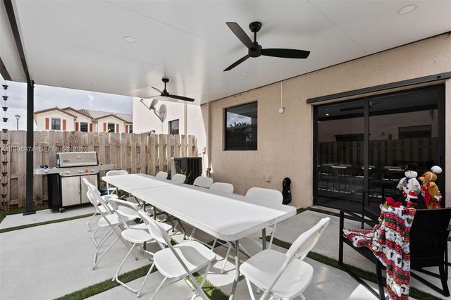 15070 SW 119th Ln, Miami, FL 33196