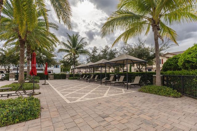 15070 SW 119th Ln, Miami, FL 33196