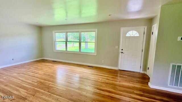409 Colonial Heights Road, Kingsport, TN 37663