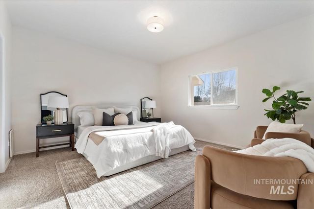 685 S Winthrop Way, Boise, ID 83709